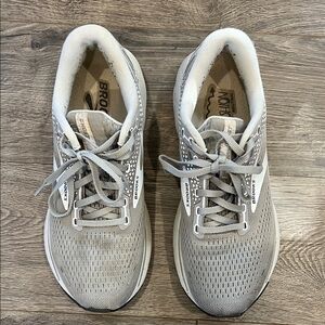Brooks Ghost 14 Running Shoes in Gray